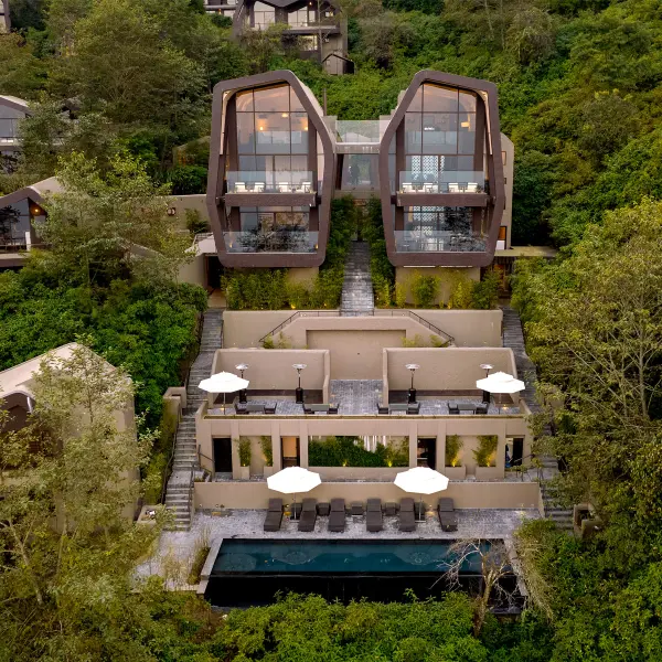 Arrival Building And Plazza