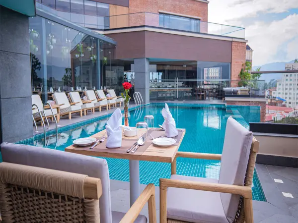 Baharhi Hotel